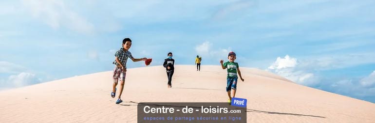 Centre-de-loisirs.com met à la disposition des accueils de loisirs un service dédié pour les pôles enfance, respectant le droit d'image, proposant un hébergement européen (en France et en Suisse) et offrant toutes les garanties obligatoires lorsqu'on souhaite partager en ligne des photos et des vidéos d'enfants au sein d'un ALSH.